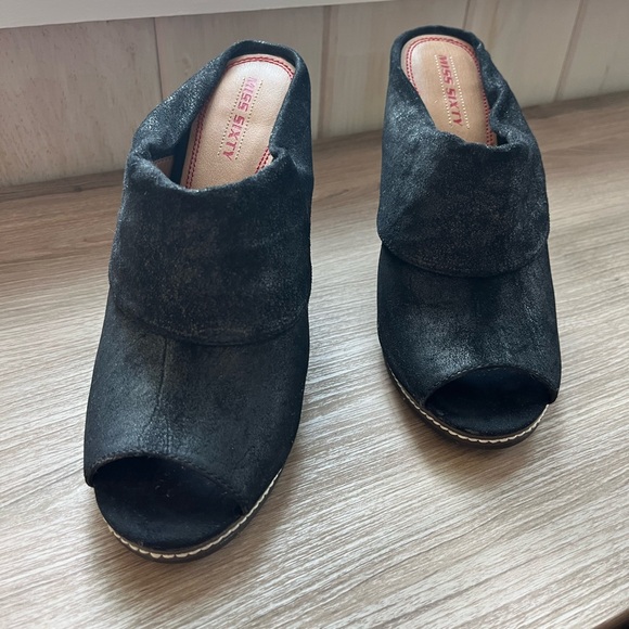 Miss Sixty Women’s Italian Distressed Suede Open Toe Heels - Picture 2 of 8